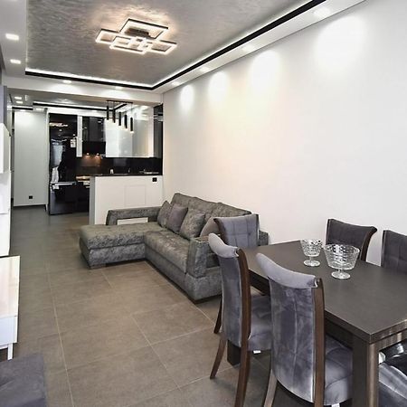 Luxuary 2Bedroom 2 Bathroom Apartment With Jacuzzi Ereván Exterior foto