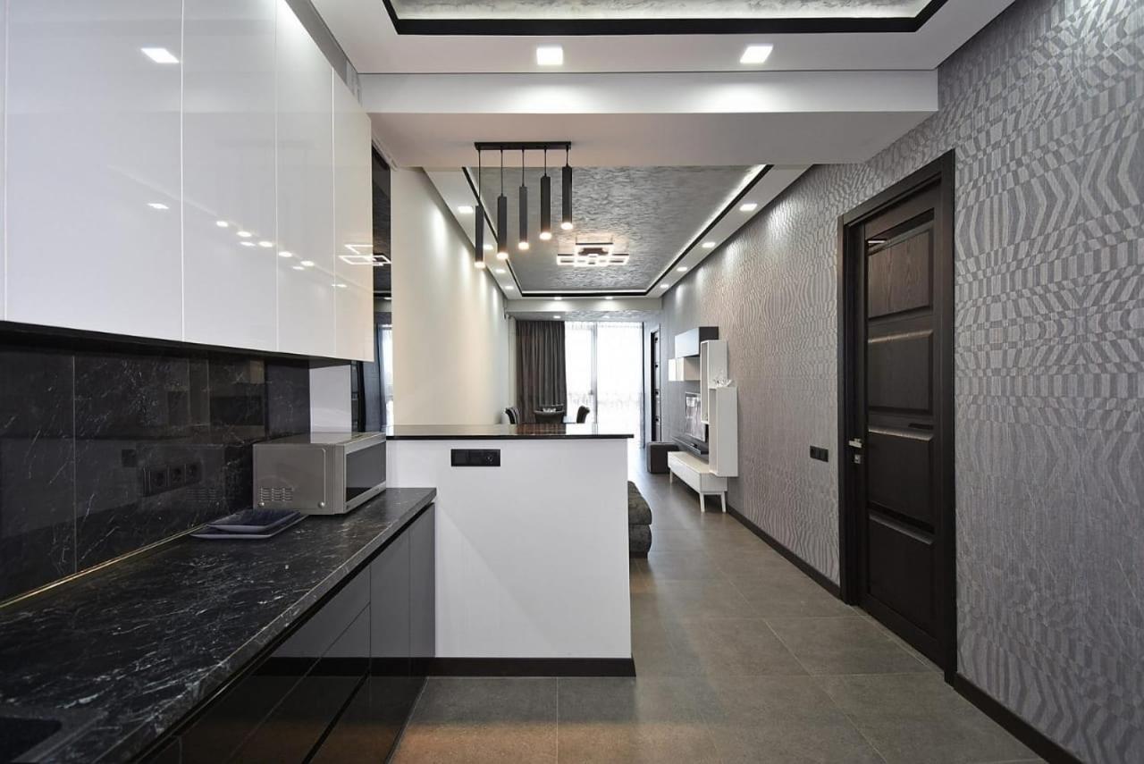 Luxuary 2Bedroom 2 Bathroom Apartment With Jacuzzi Ereván Exterior foto