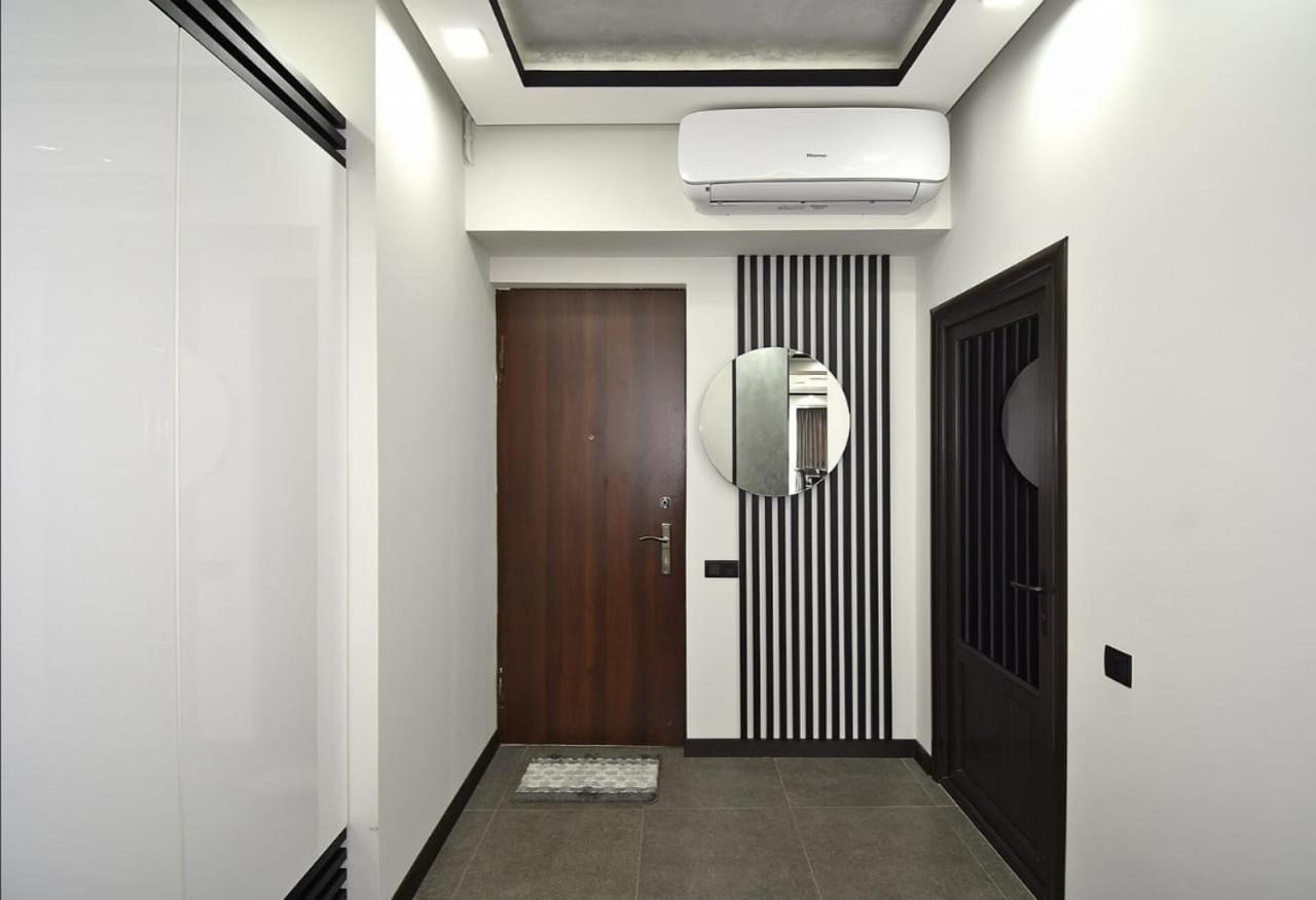 Luxuary 2Bedroom 2 Bathroom Apartment With Jacuzzi Ereván Exterior foto