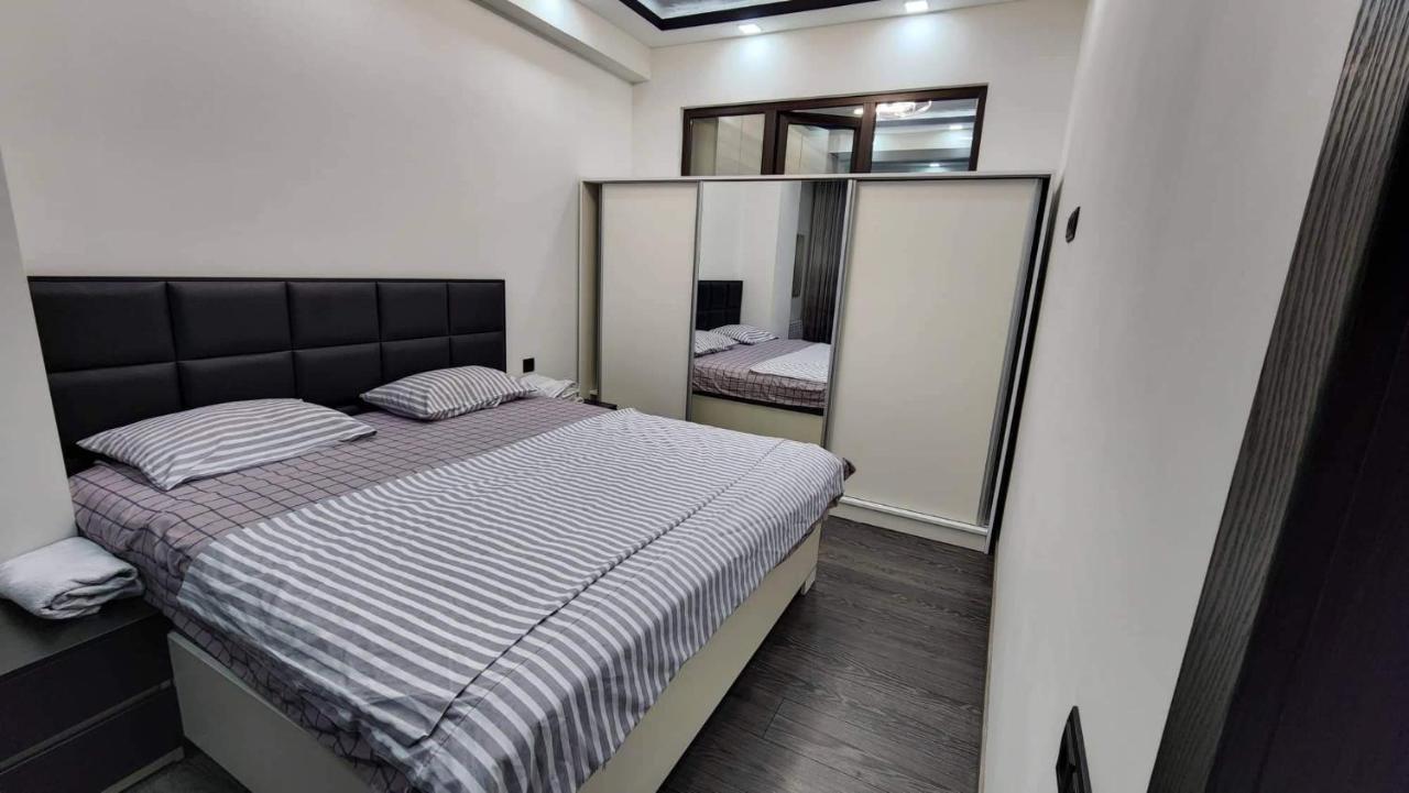 Luxuary 2Bedroom 2 Bathroom Apartment With Jacuzzi Ereván Exterior foto